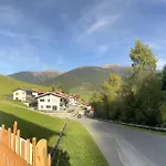Daweil Mountain Living Apartment *