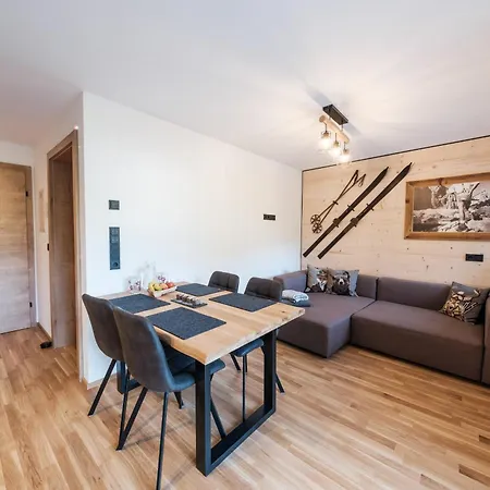 Daweil Mountain Living